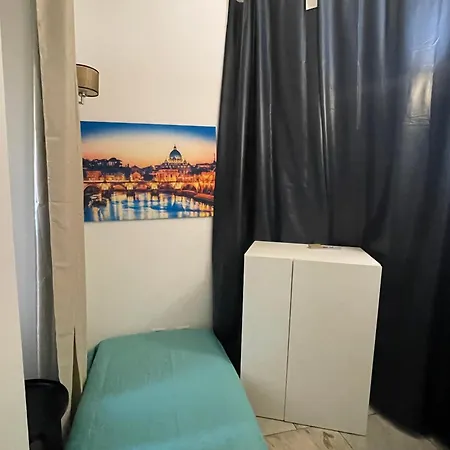 Casa Metro A Pontelungo 홈스테이 로마