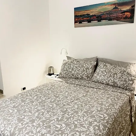 Casa Metro A Pontelungo 홈스테이